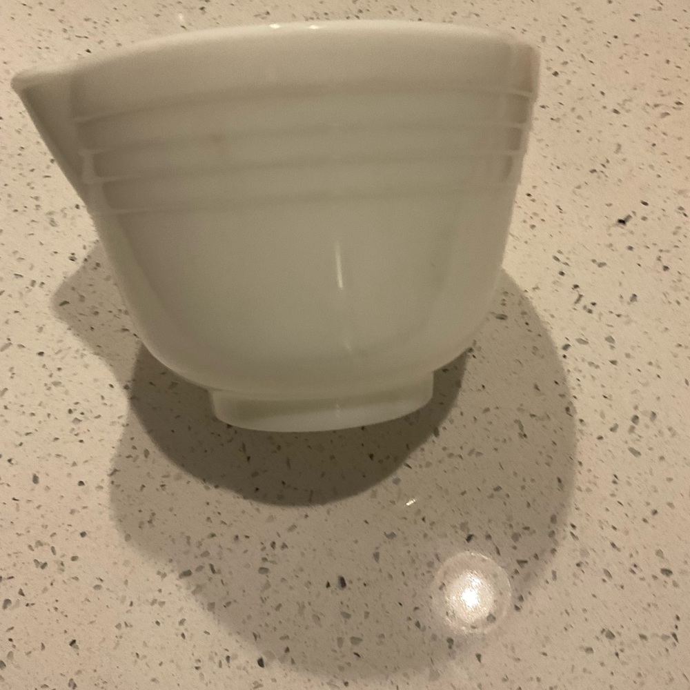 Hamilton Beach Pyrex bowl